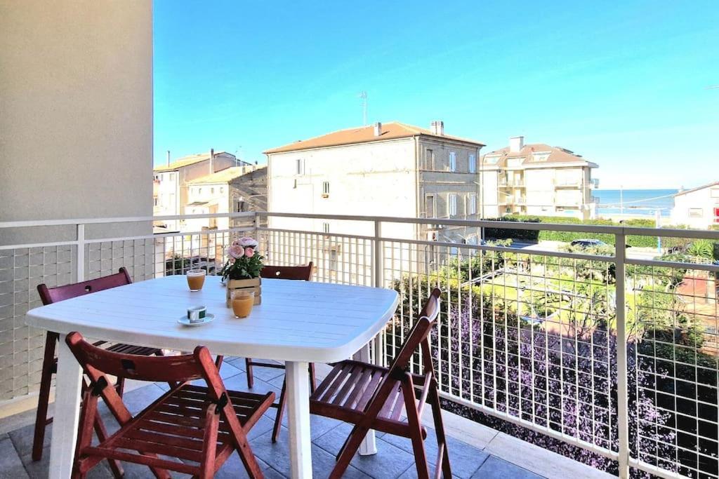 Apartamento Gioiello Al Mare Wi-Fi Relax Terrazza Clima Civitanova Marche Exterior foto