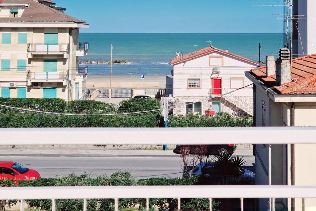 Apartamento Gioiello Al Mare Wi-Fi Relax Terrazza Clima Civitanova Marche Exterior foto